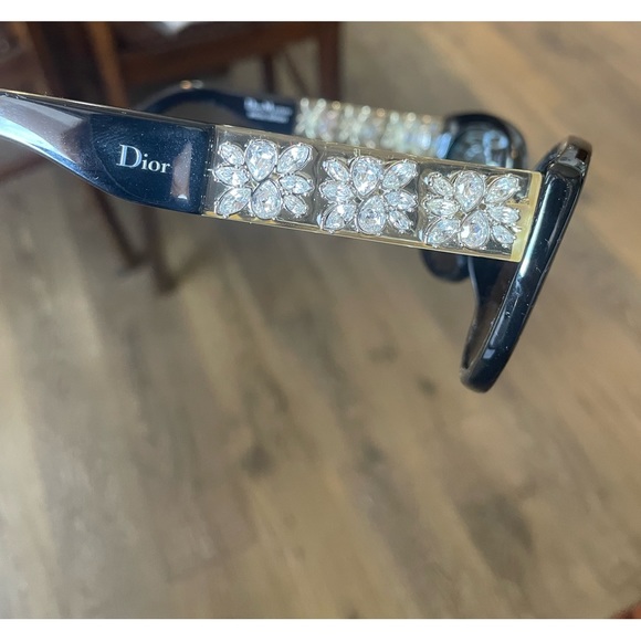 CHRISTIAN DIOR MYSTERE special edition Sunglasses. Pre Owned condition - Picture 6 of 6